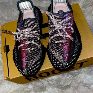 Yeezy’s - 350 Yecheil